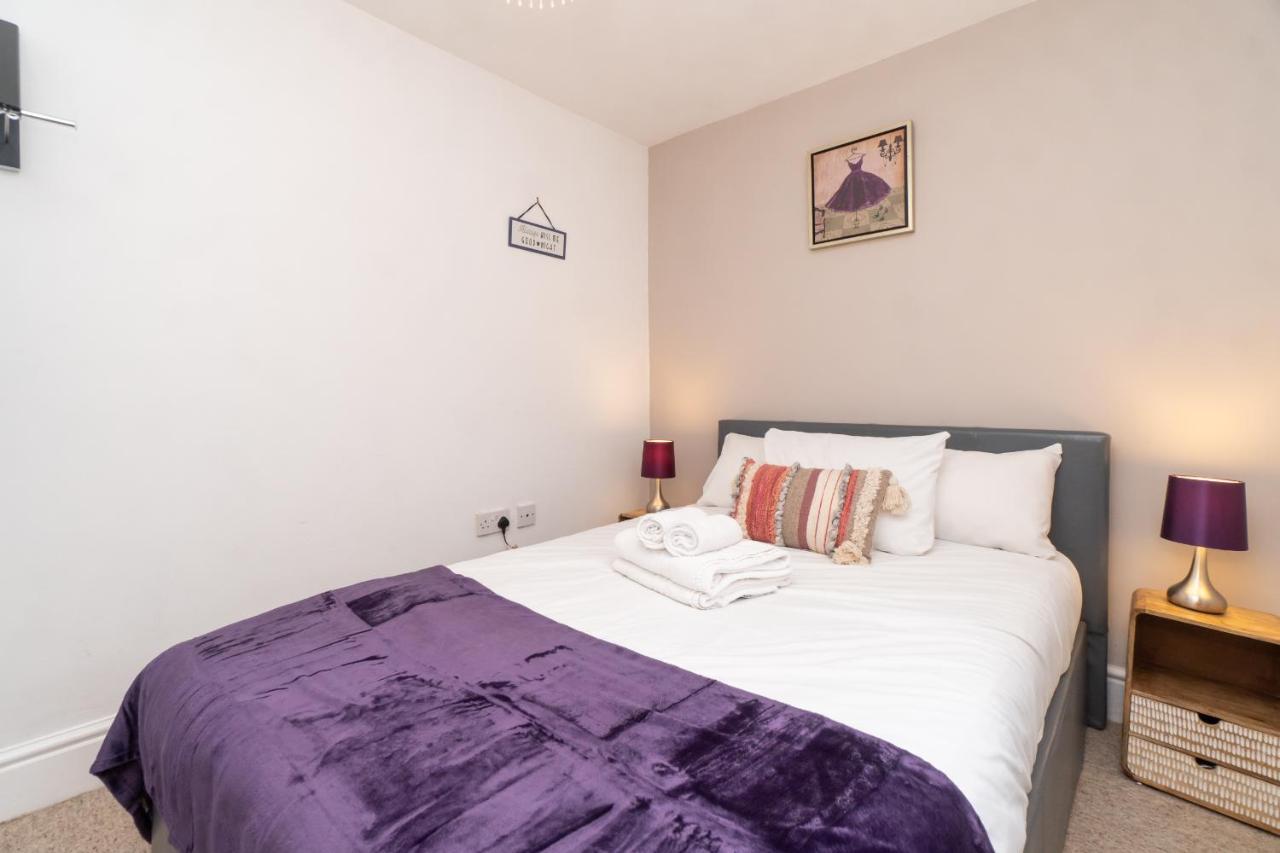 Spacious 2 Bed Southville Flat Near Harbourside บริสตอล ภายนอก รูปภาพ