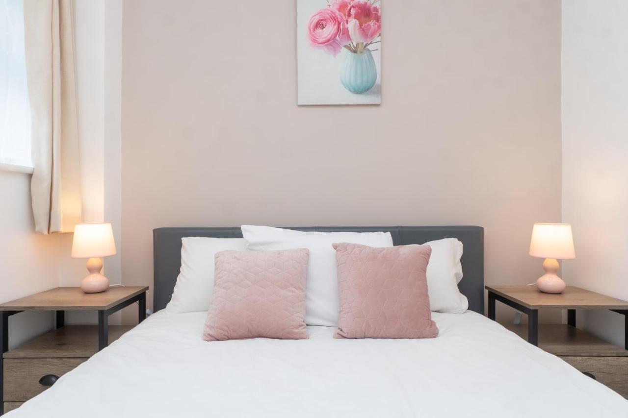 Spacious 2 Bed Southville Flat Near Harbourside บริสตอล ภายนอก รูปภาพ