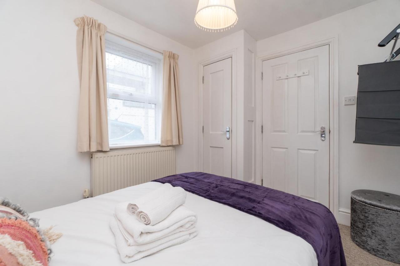 Spacious 2 Bed Southville Flat Near Harbourside บริสตอล ภายนอก รูปภาพ