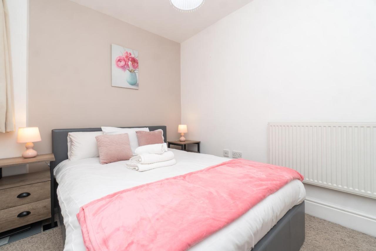 Spacious 2 Bed Southville Flat Near Harbourside บริสตอล ภายนอก รูปภาพ